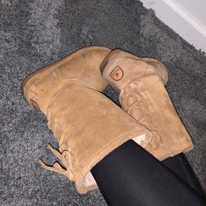 Bear paw ugg looking shoes!